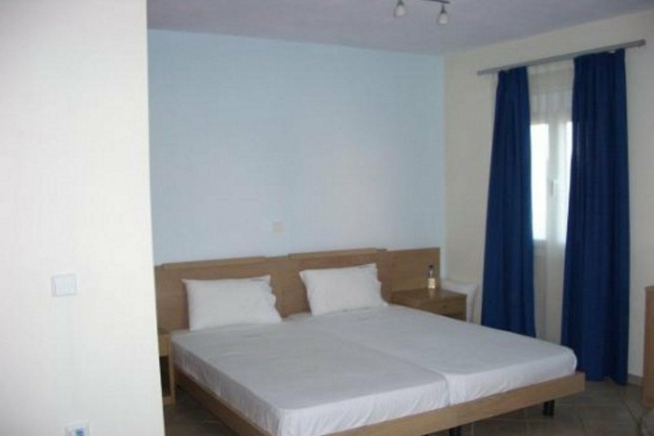 Nautilus Apartments Lesbos Island Bagian luar foto